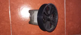 Bomba Dirección Asistida Volvo.