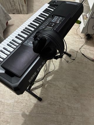 Piano Korg EK-50