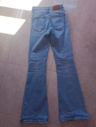 Pantalón campana Zara Talla 34