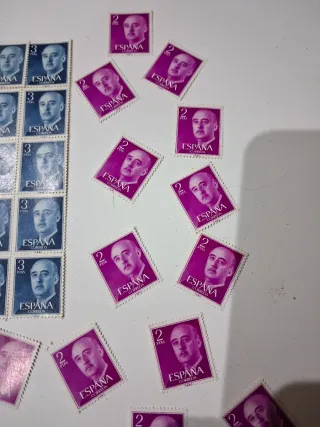 30 Sellos España Franco Sin Usar