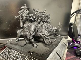 Carro Tuskgor Warhammer Old World Hombres bestia