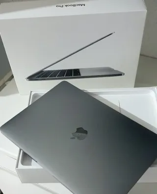 MACBOOK PRO