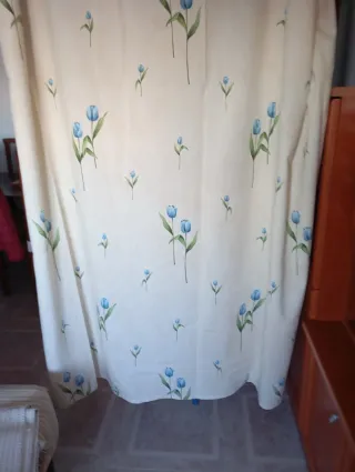 Cortinas de tela con estampado floral