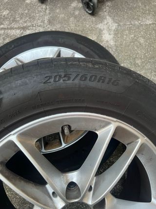 Llantas Mercedes Benz 205/60R16