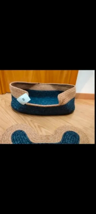 Cama y alfombra para mascotas de yute nazar rugs