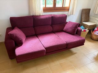 Sofá 3 plazas + Puff 2,25m