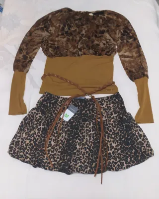 Completo Gonna e Maglietta con cintura intrecciata