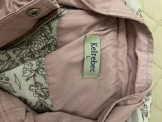 Parka Kelrebec rosa con capucha