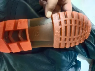 Pechera impermeable negra