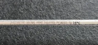 Aerómetro Baumé Vintage