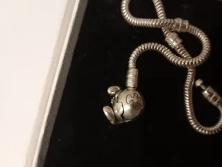 Pulsera Pandora Stitch