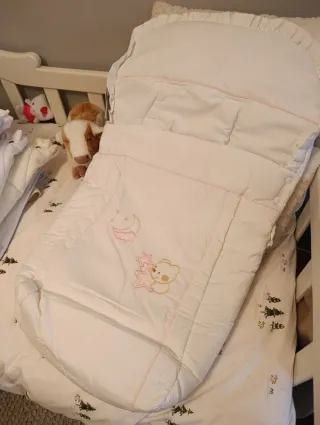 Saco para silla de bebé blanco con osito