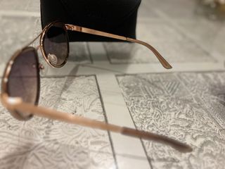 Gafas Guess Aviador Marrón y Dorado