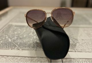 Gafas Guess Aviador Marrón y Dorado