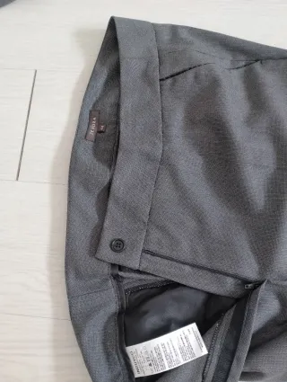 TRAJE DE CHAQUETA Y PANTALON DE MUJER COLOR GRIS