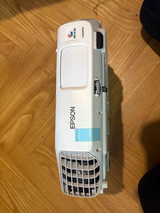 Pack Proyector Epson y Pantalla Retractil