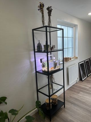 Estantería negra y cristal 51x175