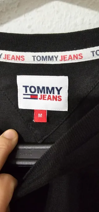 Camiseta Tommy Hilfiger Negra Manga Larga