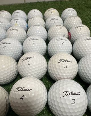 42 Bolas Titleist ProV1 Grado A/Perla