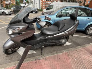 Suzuki Burgman 400 K8