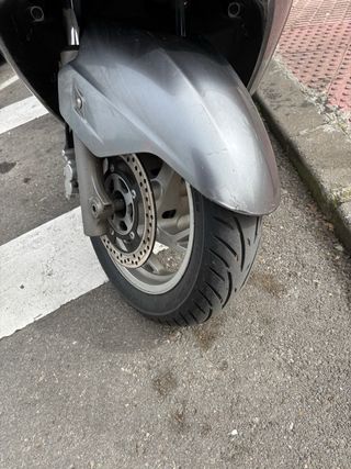 Suzuki Burgman 400 K8