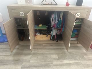 Aparador de madera con diseño nordico