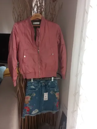 Minifalda Mango bordada Talla XS