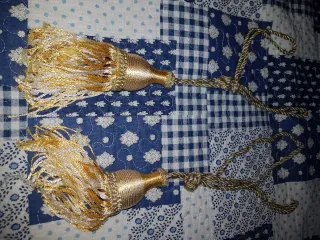 Fermatende vintage oro e verde