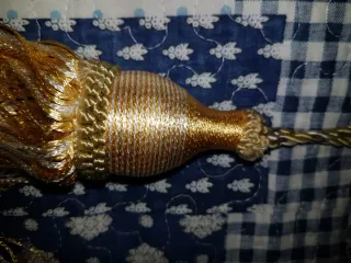 Fermatende vintage oro e verde