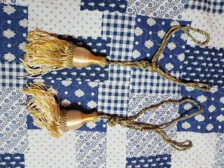 Fermatende vintage oro e verde