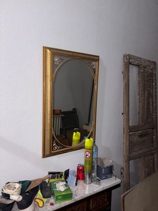 Espejo Vintage Dorado con Detalles Florales