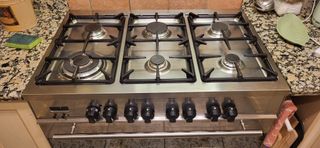 Cocina a gas y Horno grande