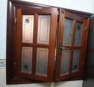 Puerta y ventana madera y cristal