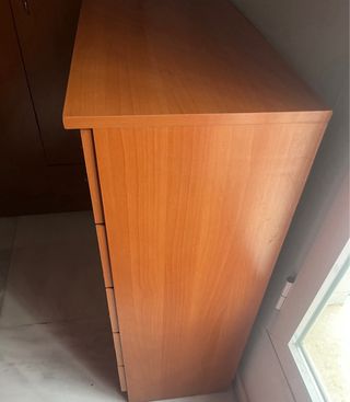 Cómoda 5 cajones color miel