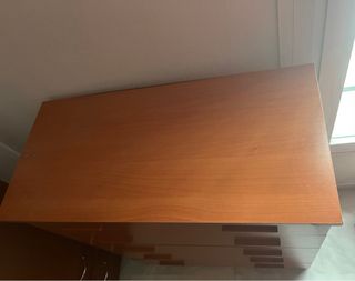 Cómoda 5 cajones color miel