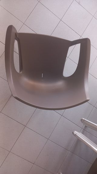 Mesas y sillas de exterior metálicas