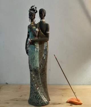 Figura africana pareja 40cm