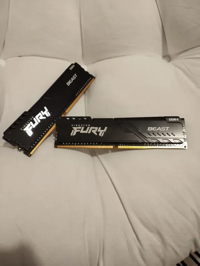 2x8GB DDR4 RAM Kingston Fury Beast