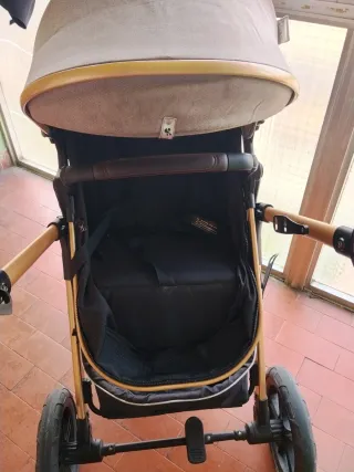 Cochecito bebé 3 en 1 semi nuevo