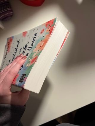 La fragilidad de un corazón bajo la lluvia