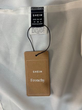 Top blanco con encaje