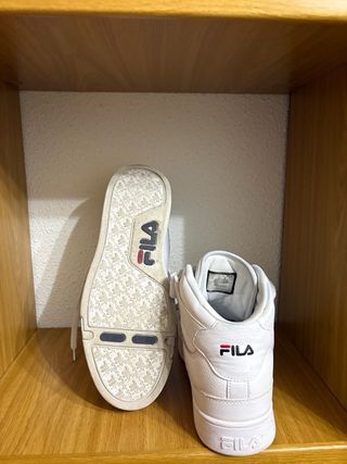 Zapatillas Fila Talla 42 Blancas