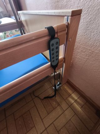 Cama articulada electrónica y colchón viscoelástic