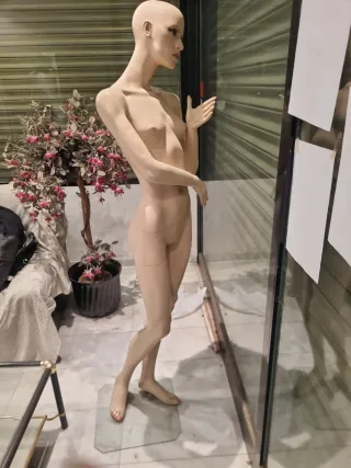 Maniquí mujer cuerpo entero