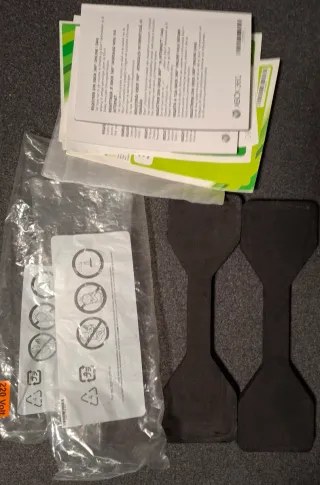 Caja Xbox 360 Slim 250GB Kinect Ready