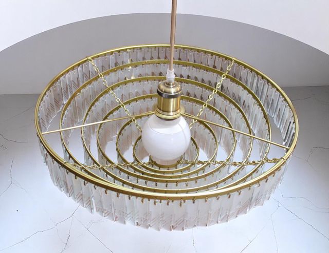 Lámpara de techo cristal y metal dorado