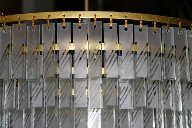 Lámpara de techo cristal y metal dorado