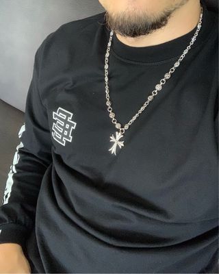 Collana con croce in acciaio inossidabile stile ch