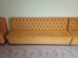 Sofás ( grandes y pequeños)naranja capitoné