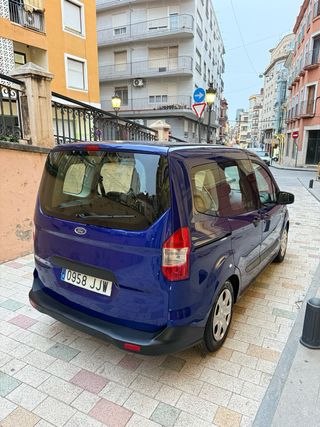 Ford Tourneo Courier 2014